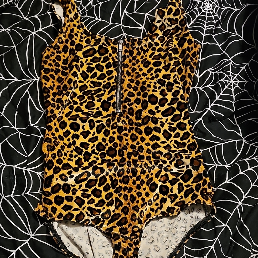 Blackmilk Peggy Bundy Zip Suit, L